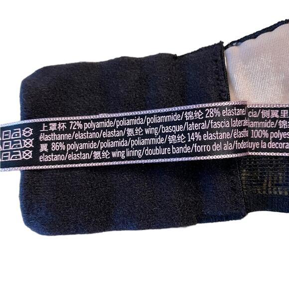 Victoria’s Secret Very Sexy Push Up Bra Black Lace 34D - Picture 7 of 8